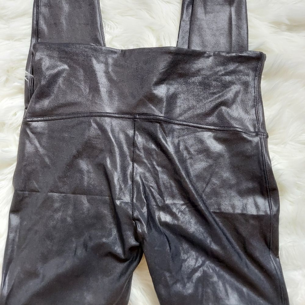 Spanx faux leather leggings - Picture 6 of 9